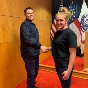 Meet your Posher, Chey